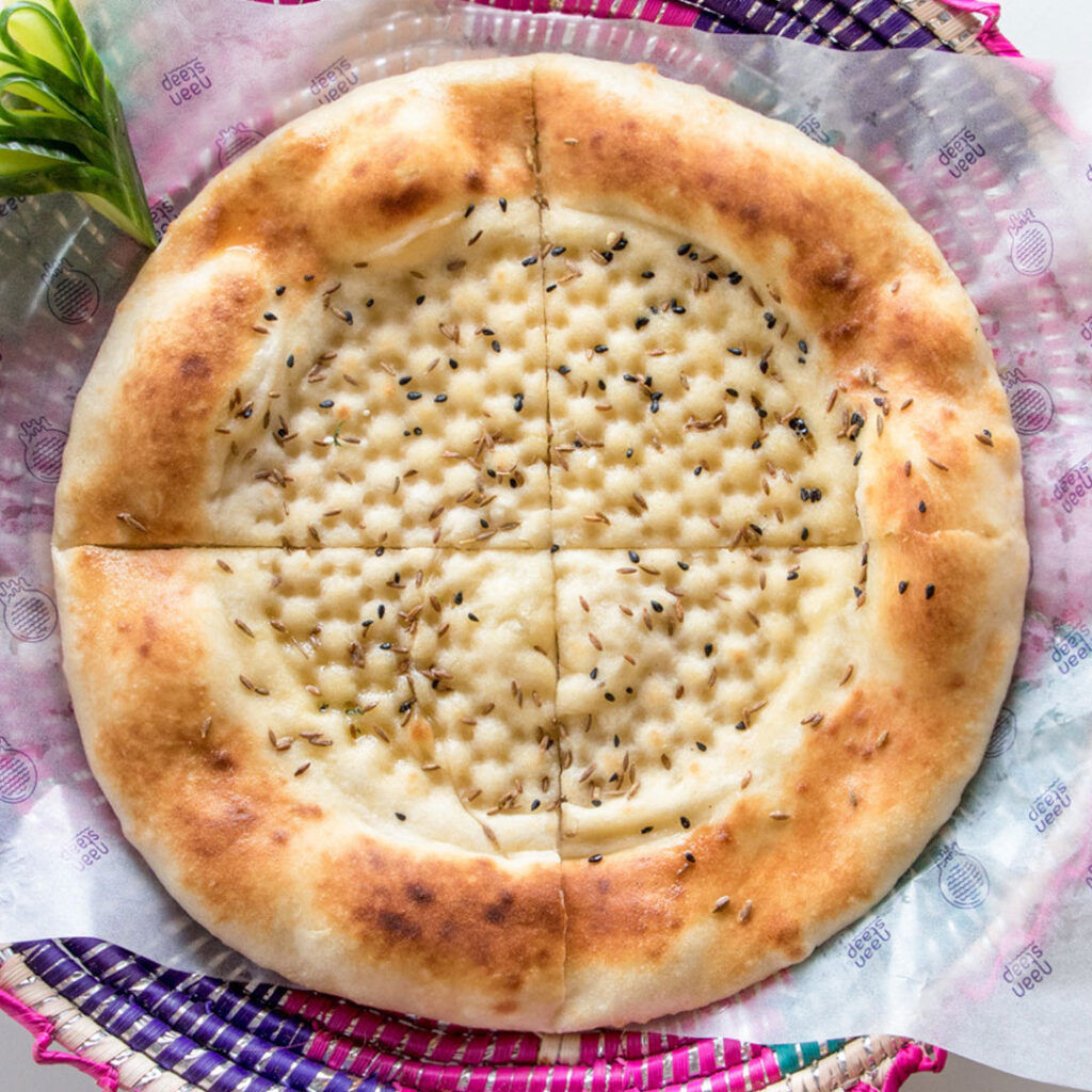 Chicken Achaari Naan